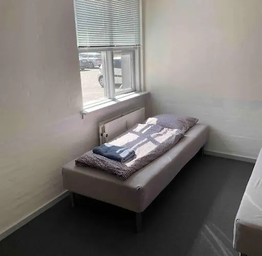 6-bedroom, Private Parking. Апартаменты *