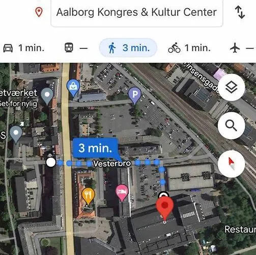 6-bedroom, Private Parking. Апартаменты *
